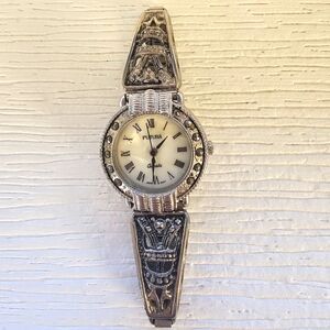 Vintage Lady Futura Stretchable Watch